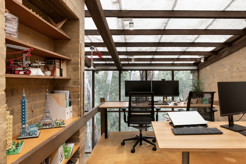 InRes_FeathersonHouse_22_TheBoulevard_Ivanhoe_086